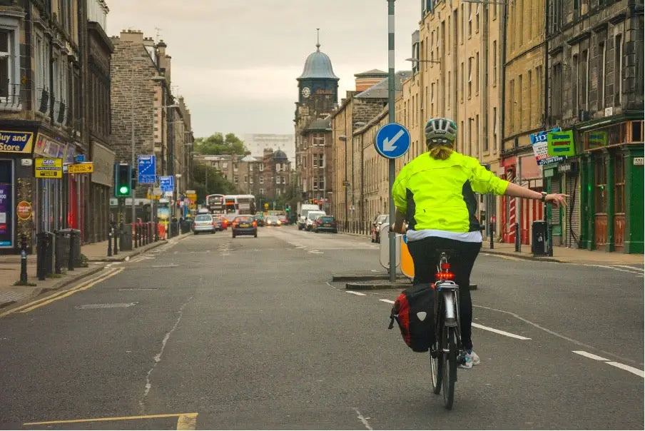 Acessórios para fortalecer a segurança dos ciclistas urbanos