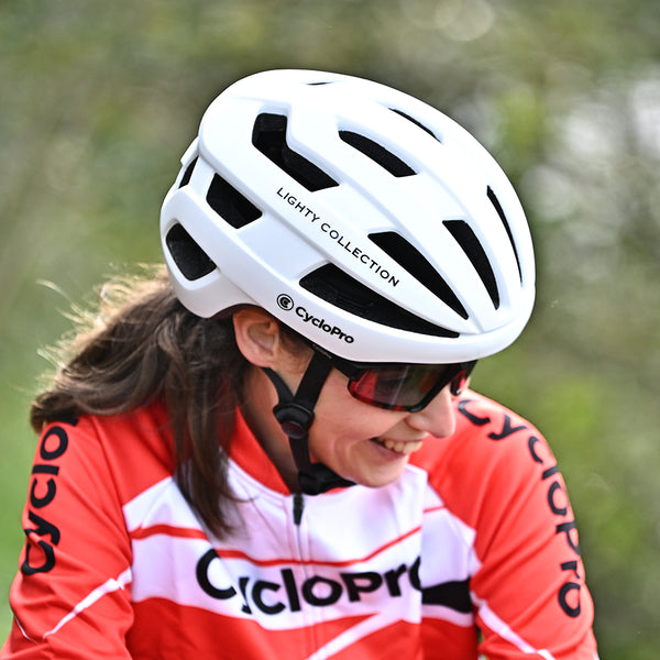 casque velo route blanc 1